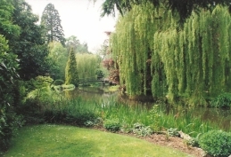 We love water gardens!